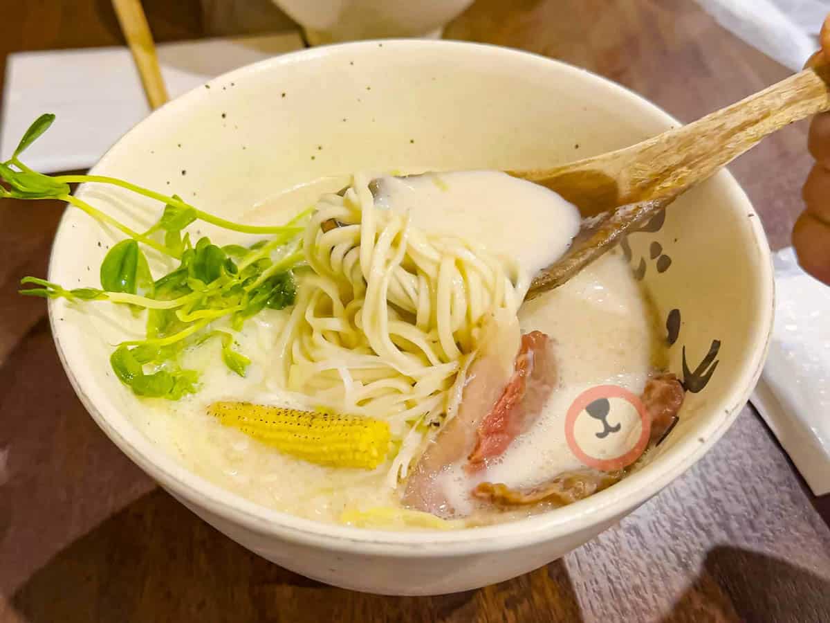 오사카-소고기-라멘-맛집-붓코시-키타하마점-라멘5
