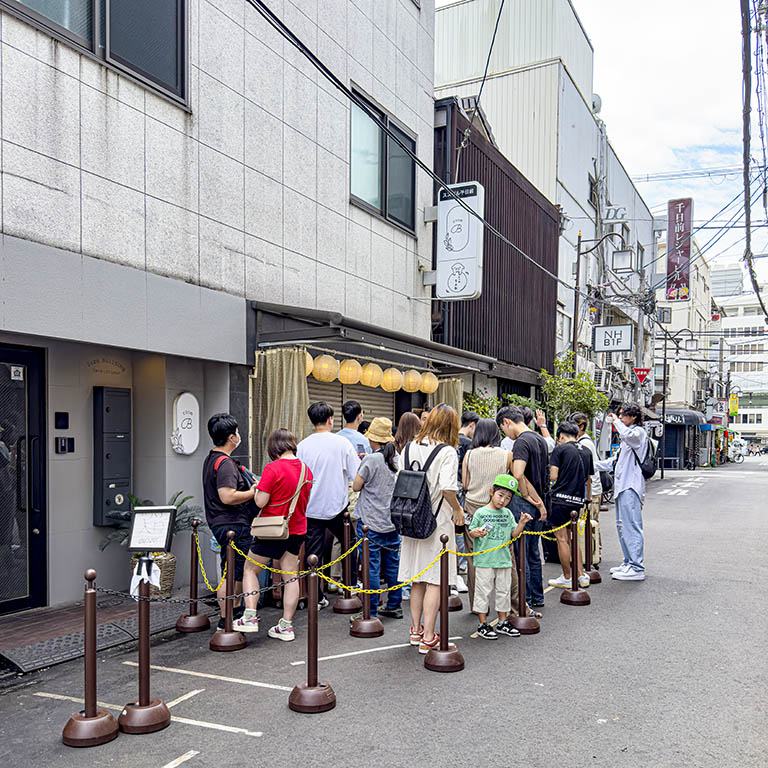 오사카 도톤보리 맛집 자이언트 가츠동 치요마츠 건물